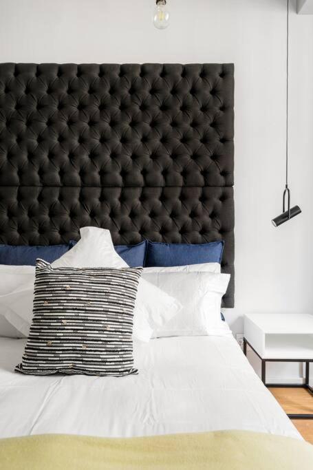 Apartment Smart Modern Living In Iconic Building In A Prime Location Cape Town