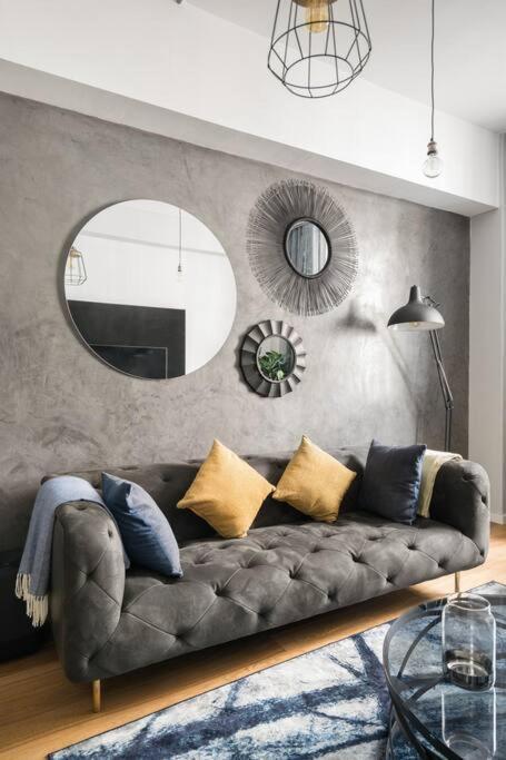 Smart Modern Living In Iconic Building In A Prime Location Apartment Cape Town