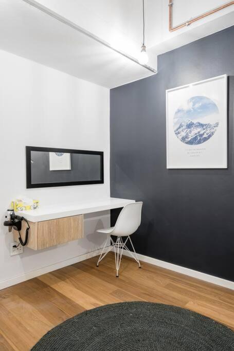 Apartment Smart Modern Living In Iconic Building In A Prime Location Cape Town