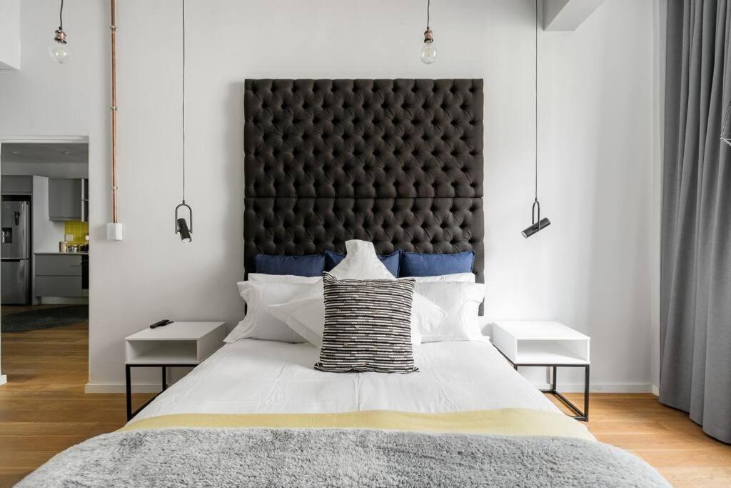 Apartment Smart Modern Living In Iconic Building In A Prime Location Cape Town