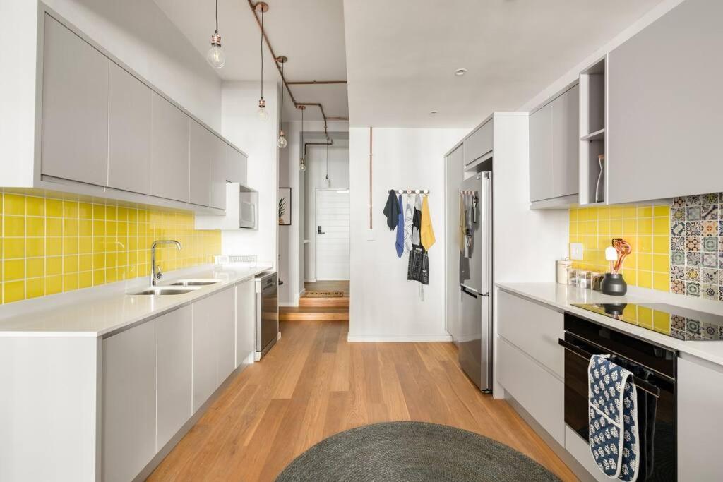 Smart Modern Living In Iconic Building In A Prime Location
